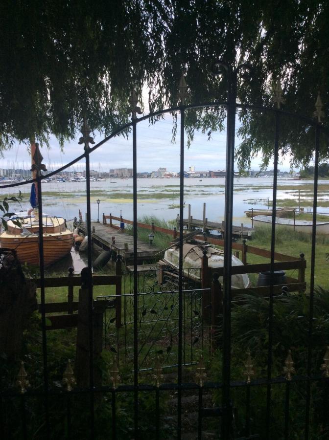 Harbourside Studio Apartment Poole Hamworthy Bh15 Exteriör bild